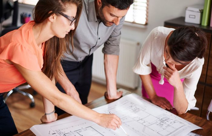 Building a Luxury Custom Home Builders Guide: What to Expect